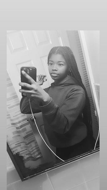 917-735-2819, 21  female escort, Westchester