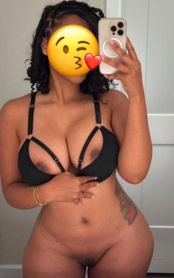 ROSY, 25  female escort, Westchester